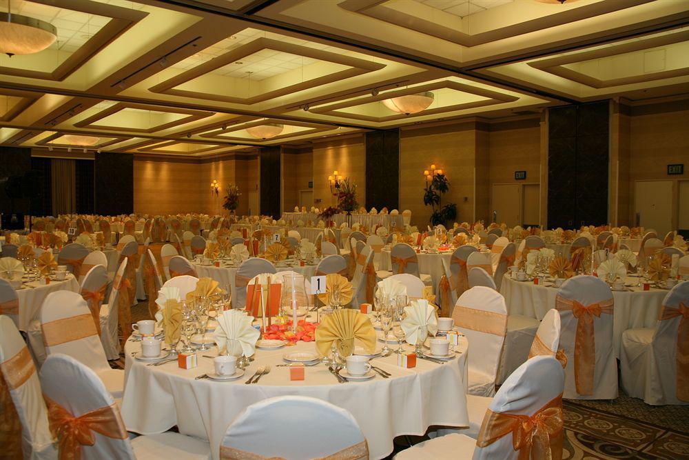 Doubletree By Hilton Newark-Fremont Hotel Удобства снимка