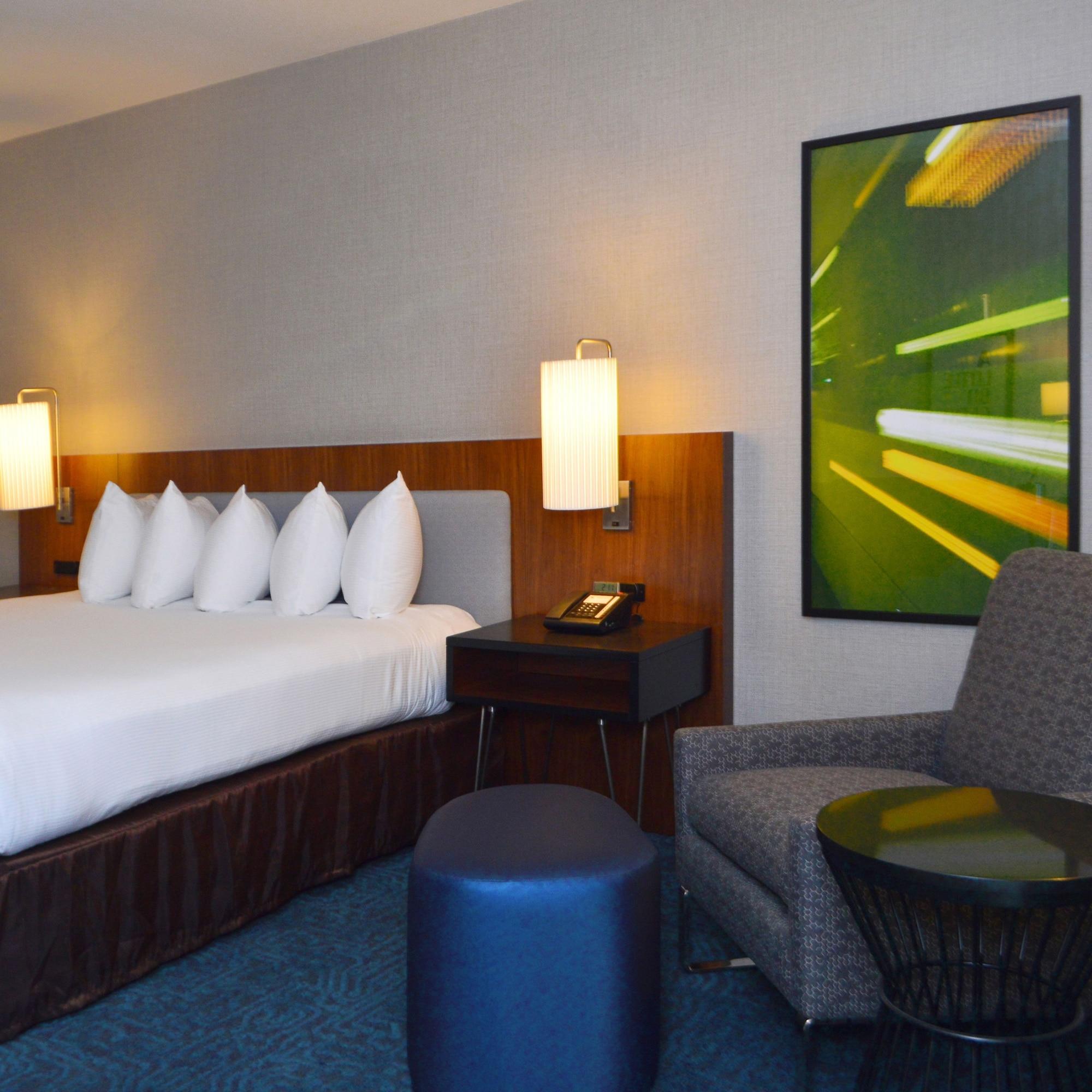 Doubletree By Hilton Newark-Fremont Hotel Екстериор снимка