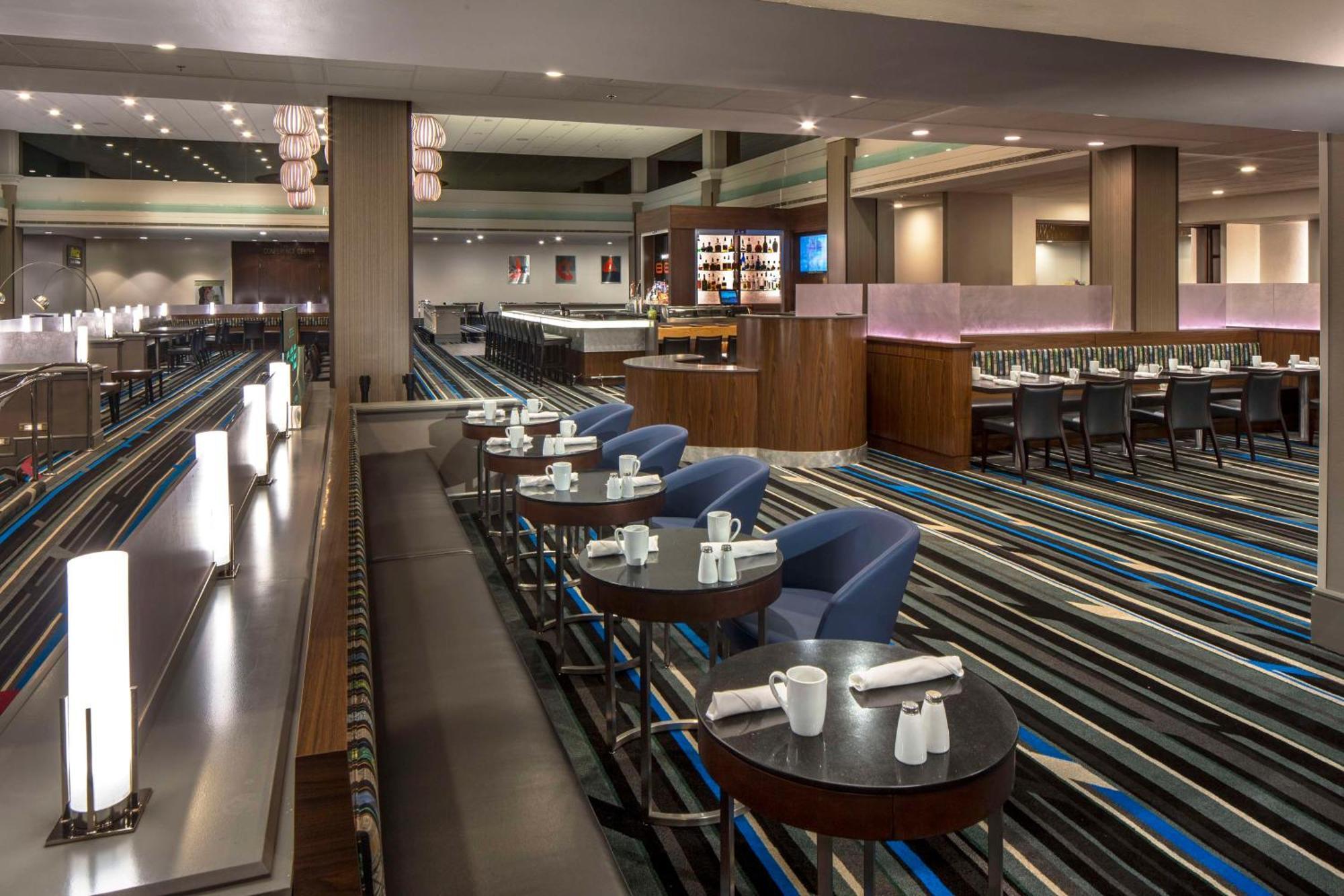 Doubletree By Hilton Newark-Fremont Hotel Екстериор снимка