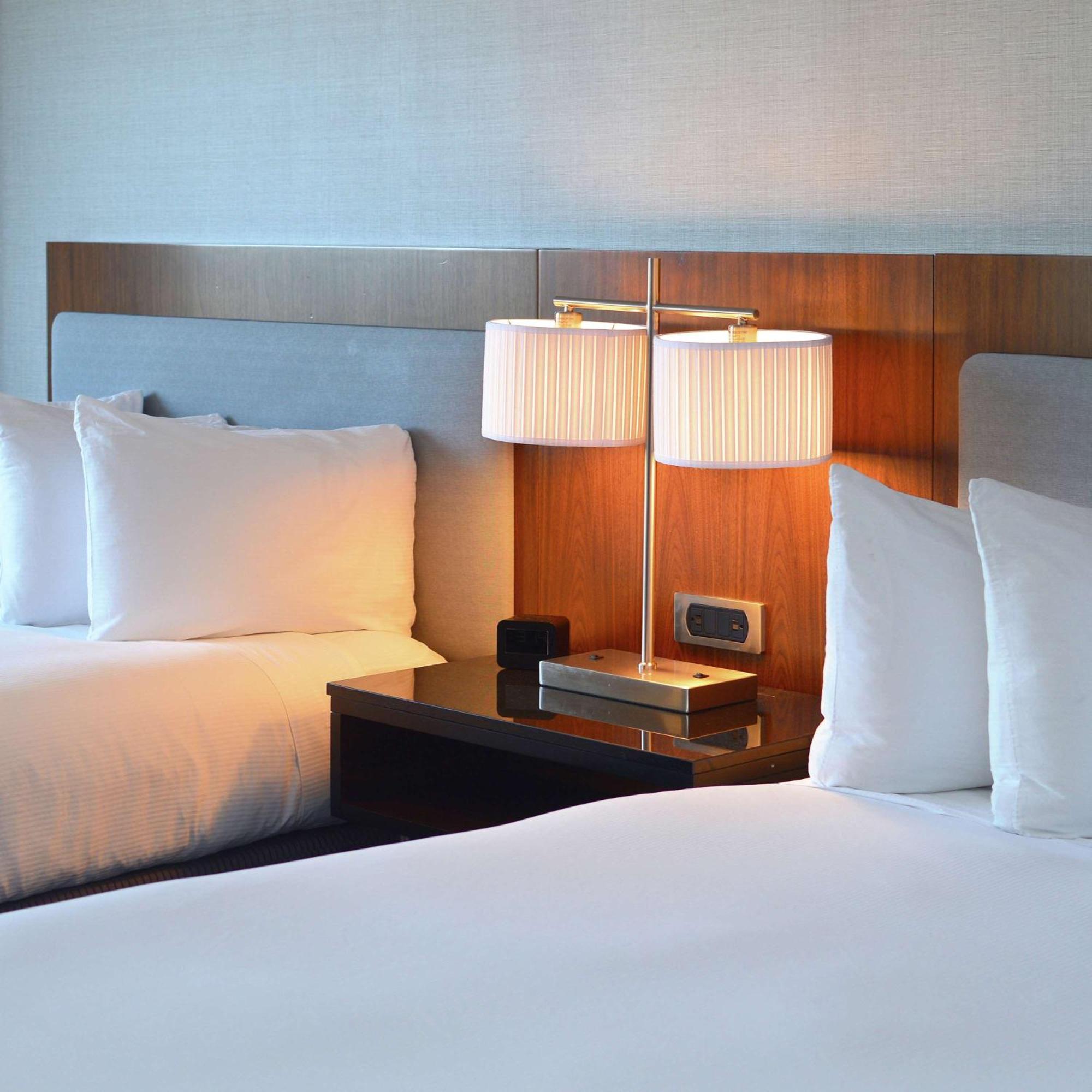 Doubletree By Hilton Newark-Fremont Hotel Екстериор снимка
