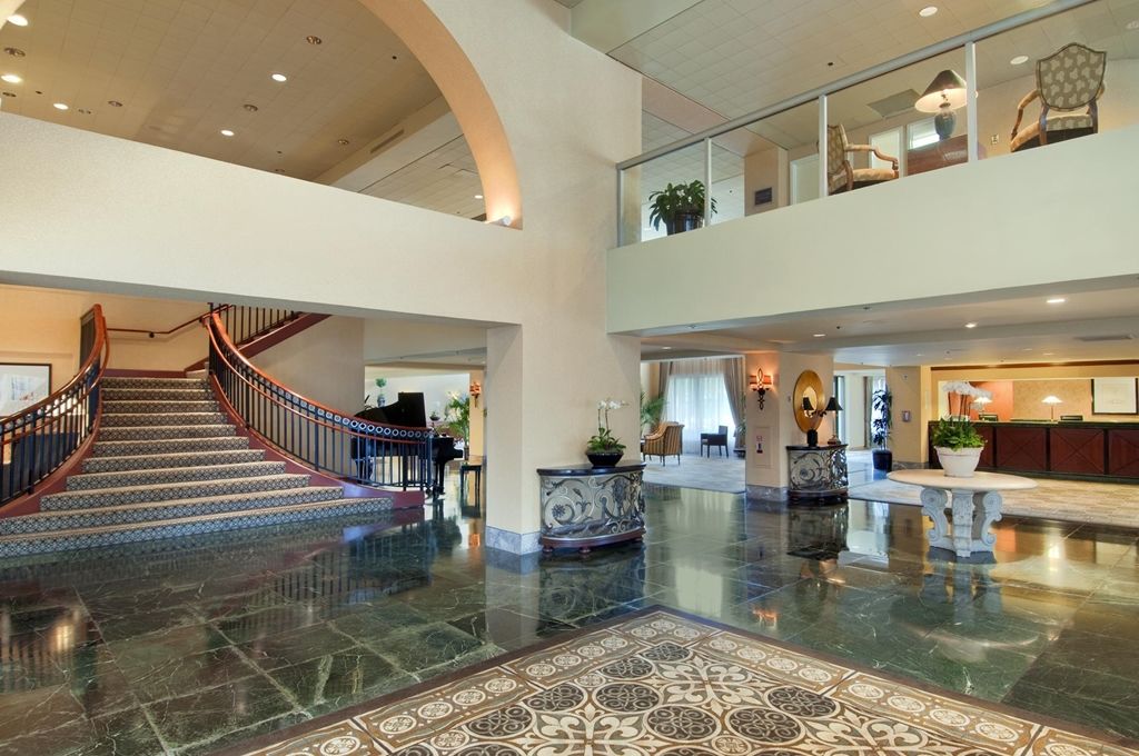 Doubletree By Hilton Newark-Fremont Hotel Интериор снимка